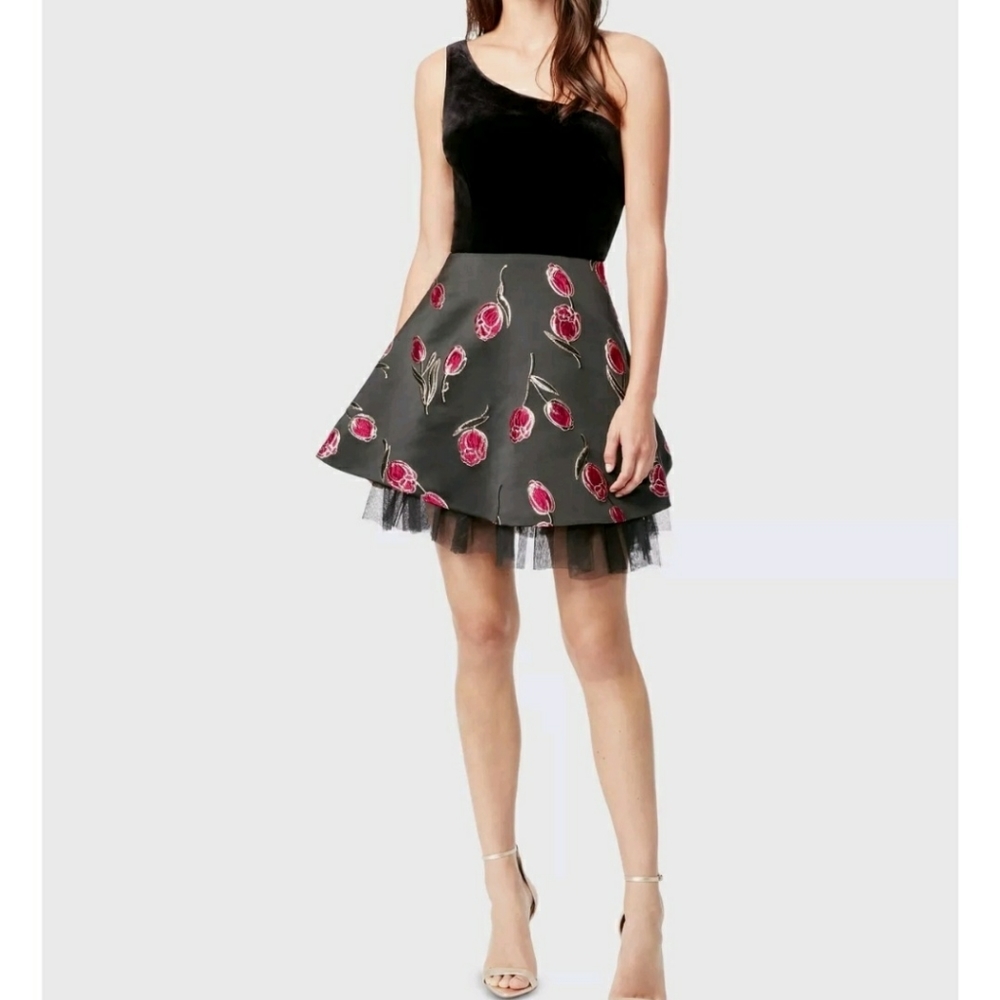 NEW! Betsey Johnson One Shoulder Asymmetrical Cocktail Mini Dress Fit Flare Sz 6